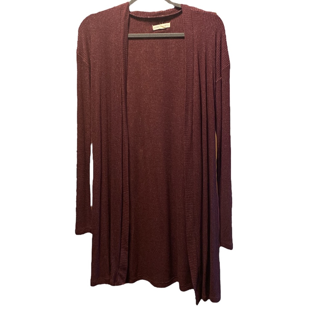 Maroon sweater